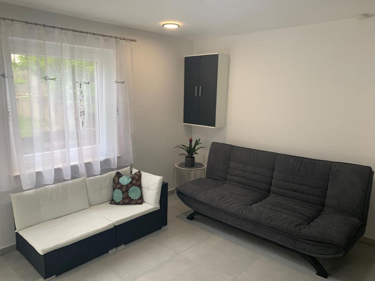 Leicht Apartment Muensingen Exterior photo